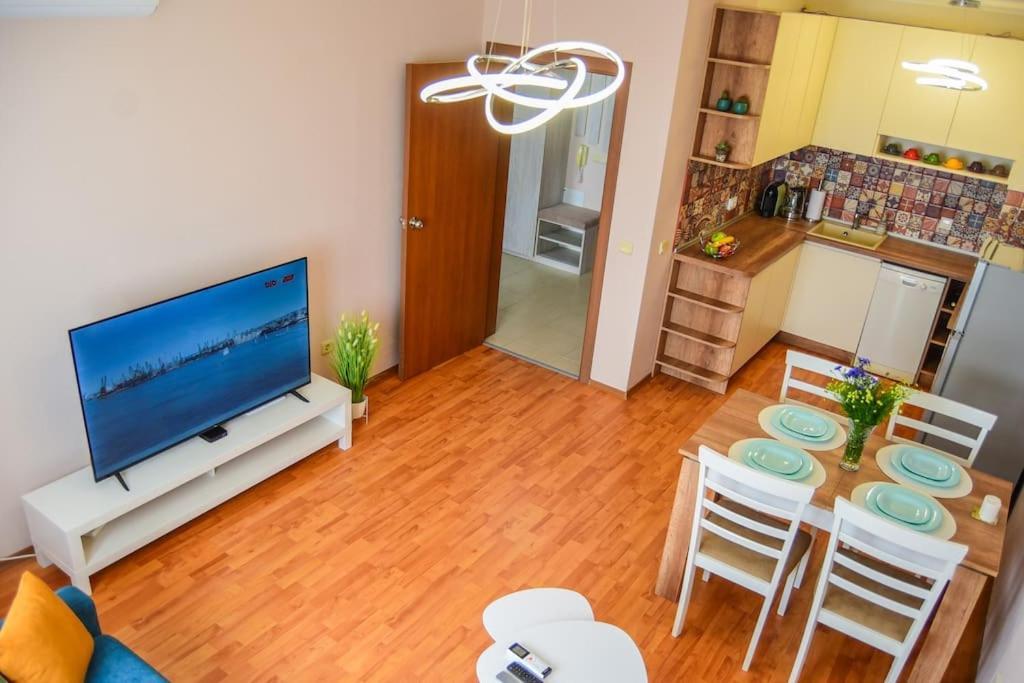 Charming Sunny Apartment+Swimming Pool Saints Constantine and Helena Exteriör bild