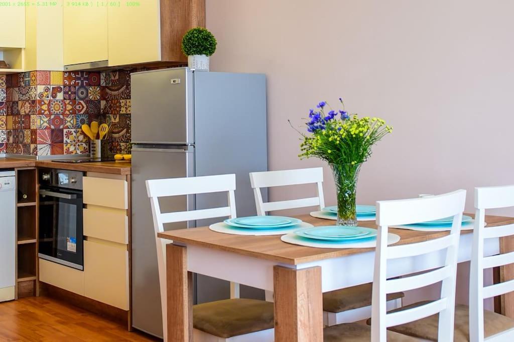 Charming Sunny Apartment+Swimming Pool Saints Constantine and Helena Exteriör bild